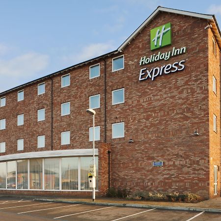 Holiday Inn Express Nuneaton, An Ihg Hotel Exterior foto